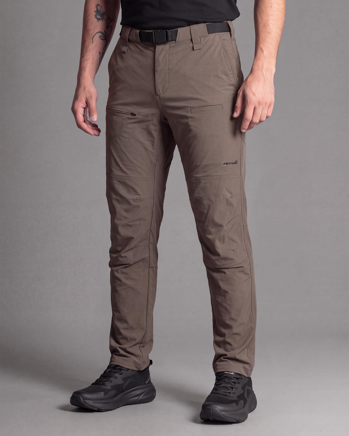 Culoare: RAL7013