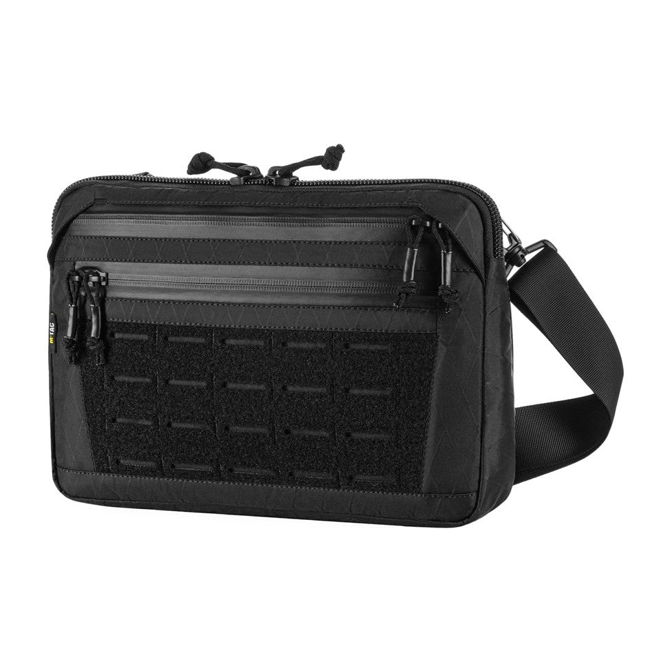 Culoare: Negru