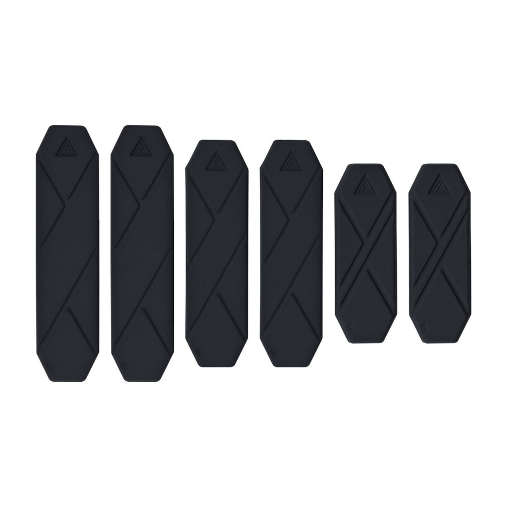 Culoare: Negru