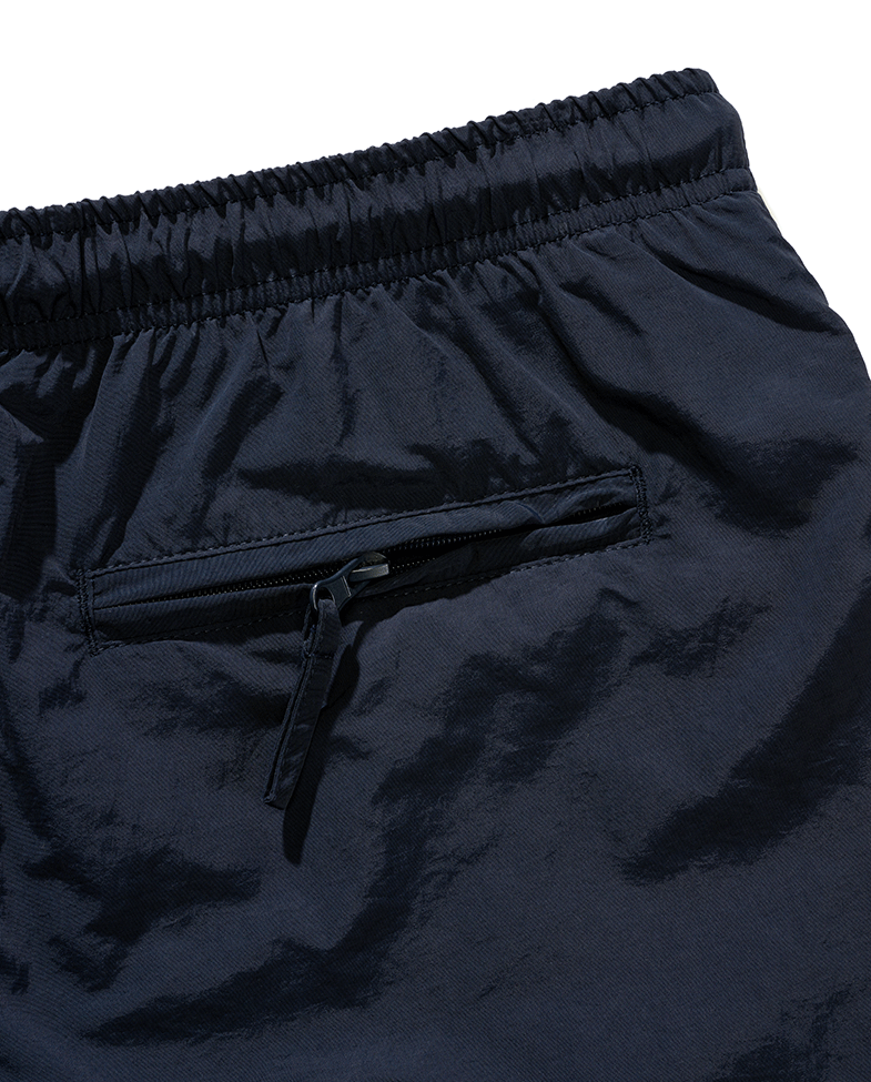 Culoare: Bleumarin