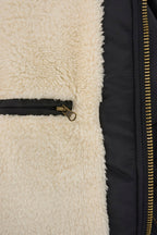 Culoare: Negru