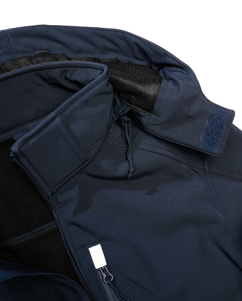 Culoare: Bleumarin