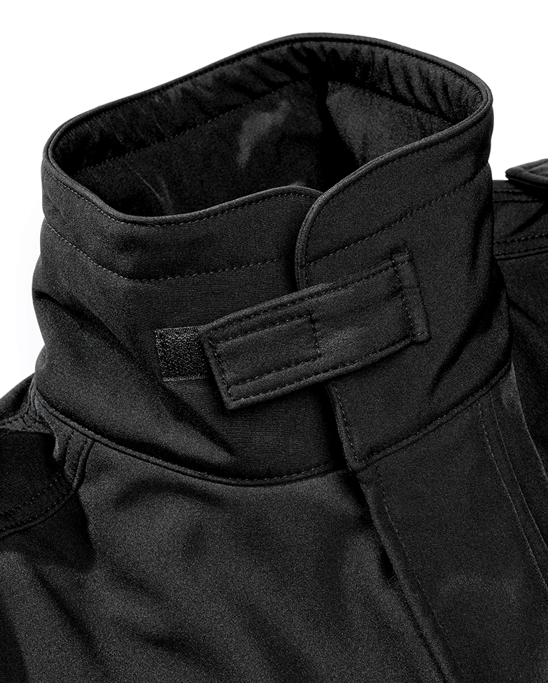 Culoare: Negru