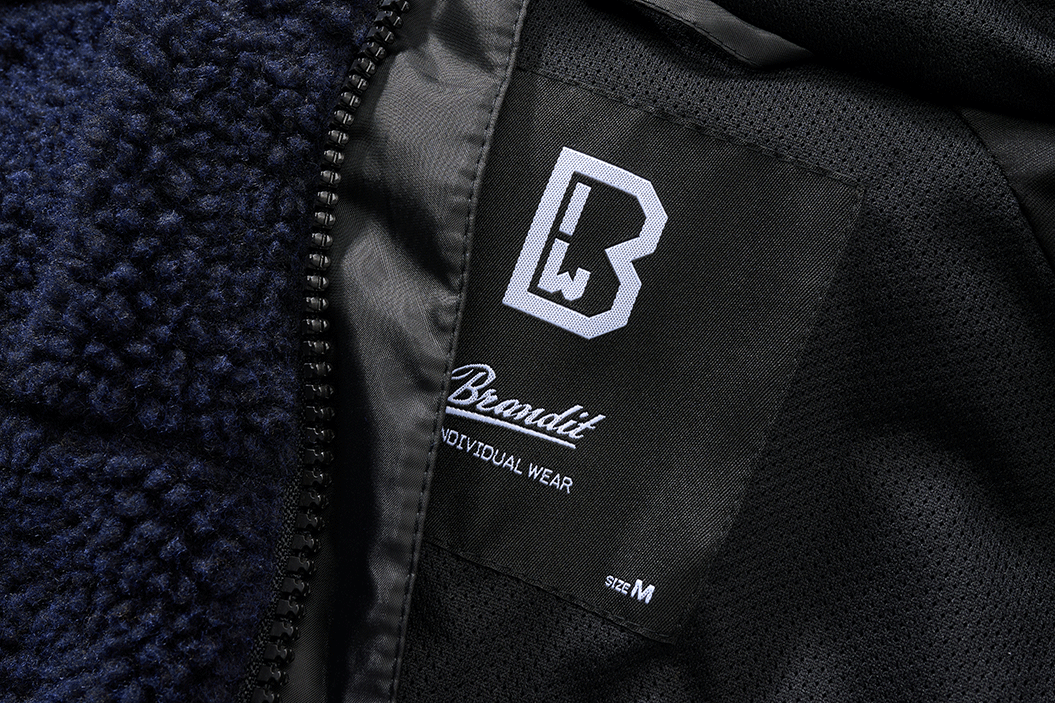 Culoare: Bleumarin