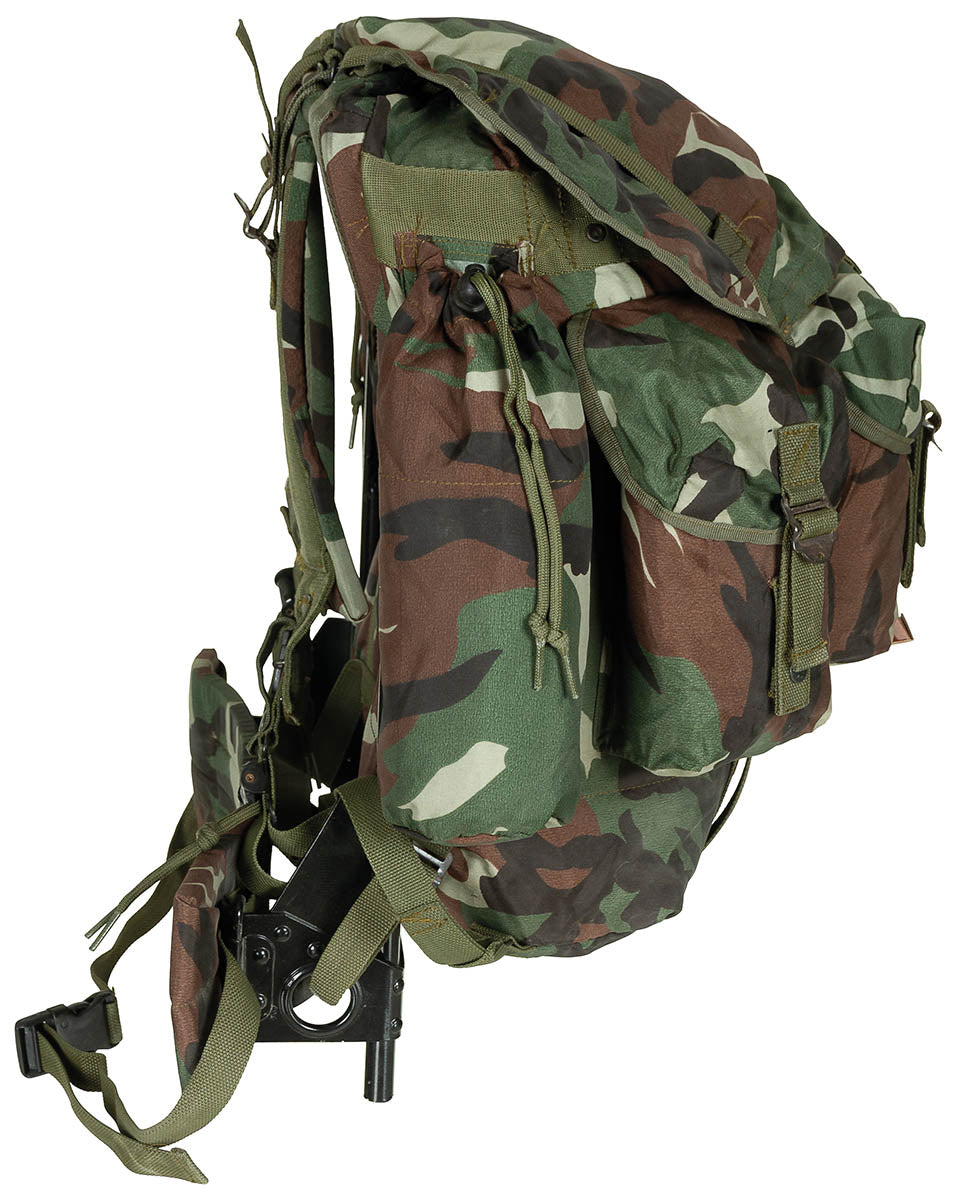 Rucsac militar turcesc camuflaj cu cadru metalic surplus militar autentic