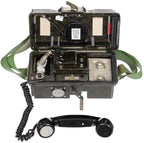 Telefon de campanie NVA in valiza, cu accesorii surplus militar autentic