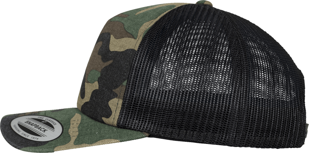 Sapca trucker Camo Flexfit cu spate din plasa