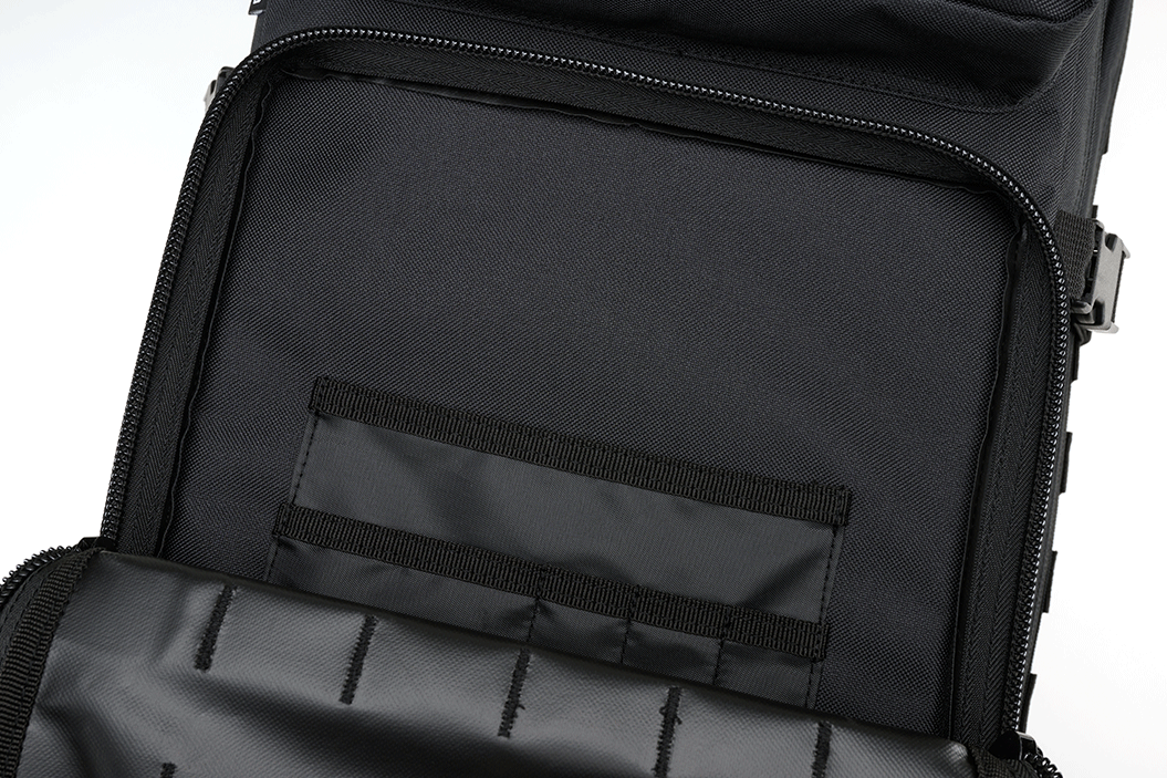 Culoare: Negru