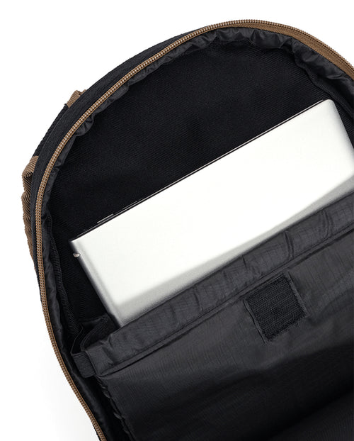 Culoare: Negru