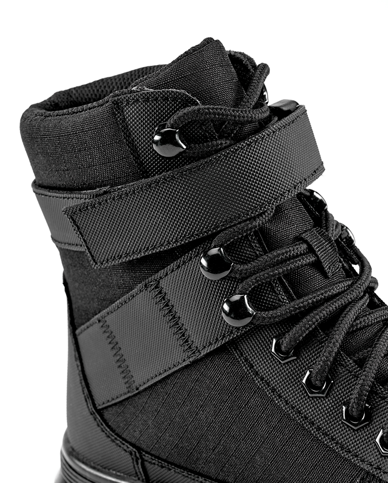 Culoare: Negru