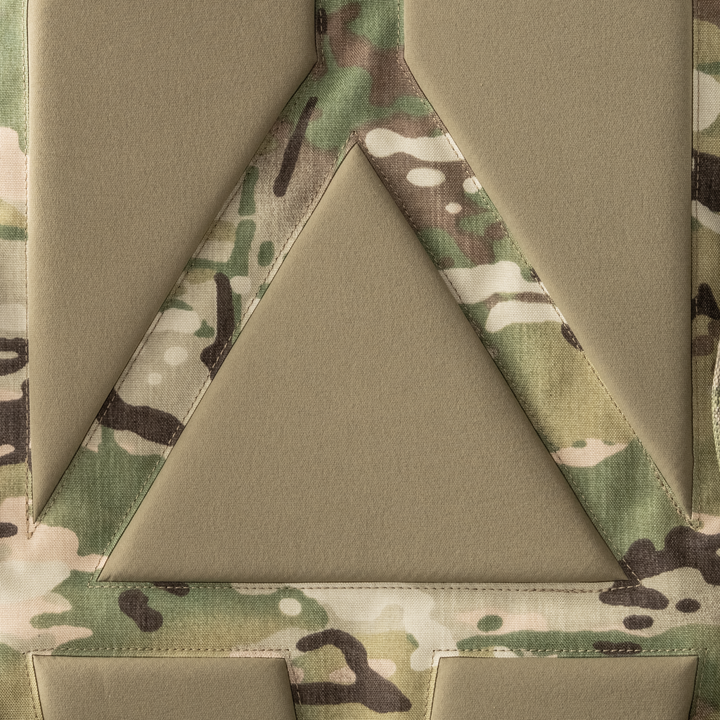Culoare: MultiCam