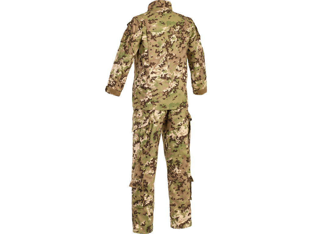 Culoare: MultiCam