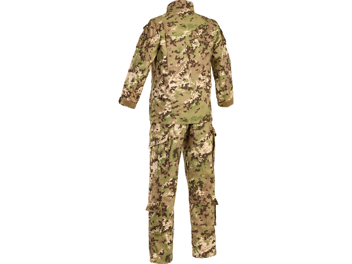 Culoare: MultiCam