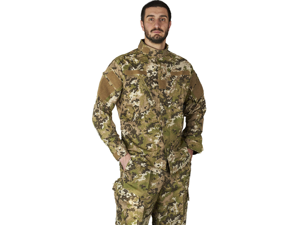 Culoare: MultiCam