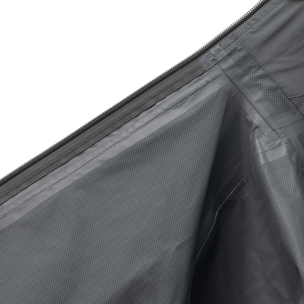 Culoare: Negru