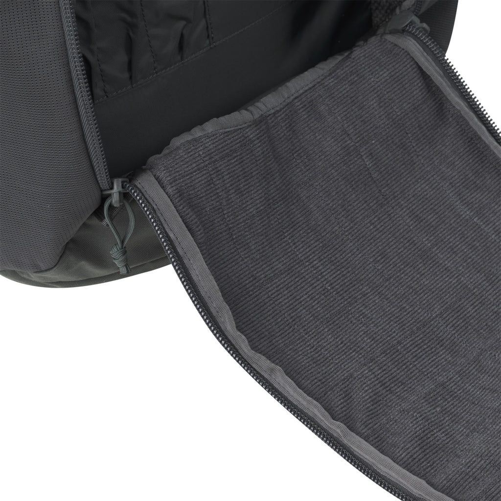 Culoare: Negru