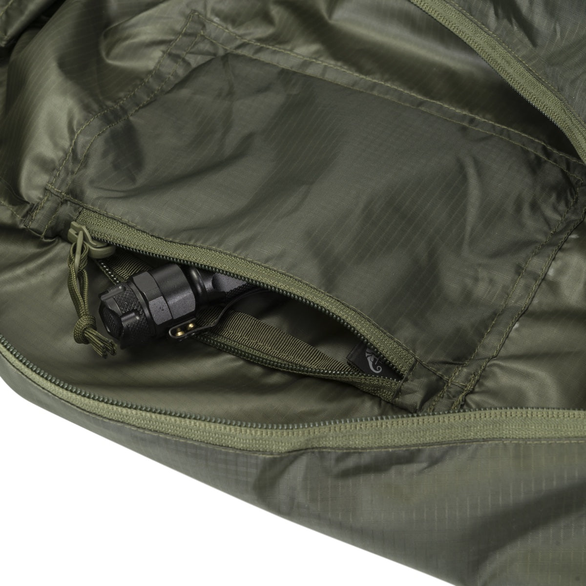 Culoare: Verde Oliv