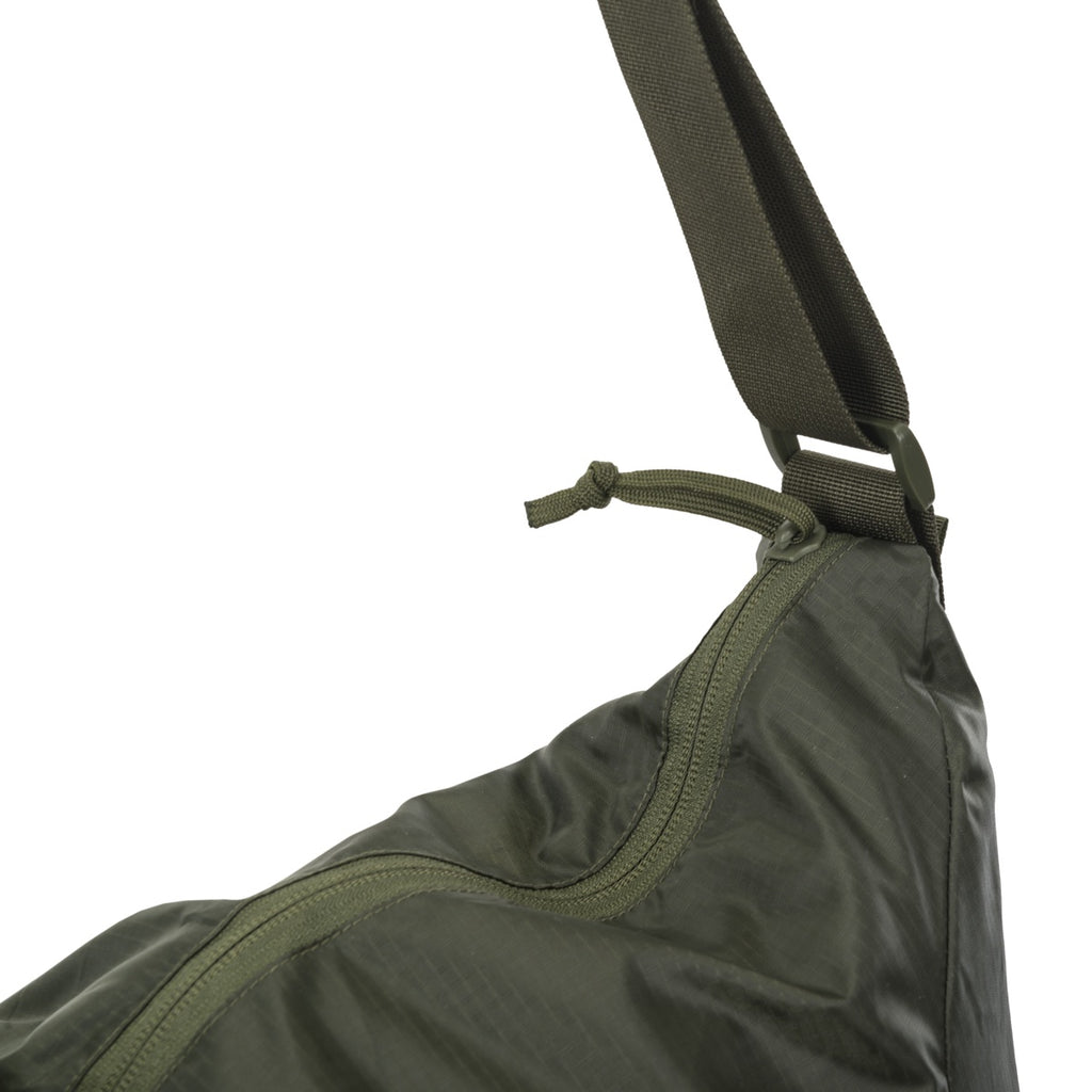 Culoare: Verde Oliv