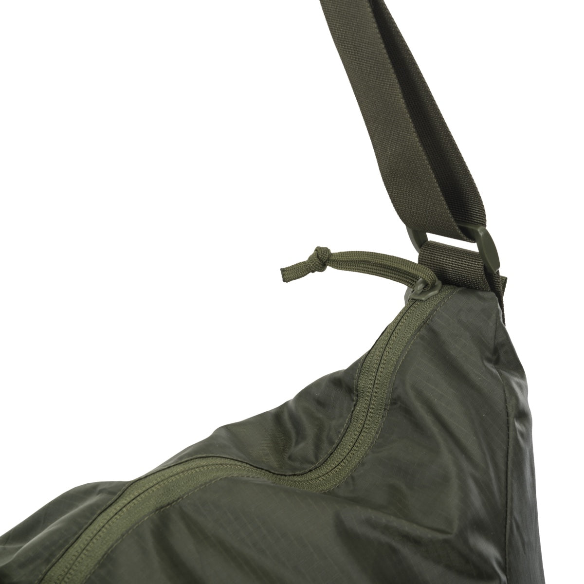 Culoare: Verde Oliv