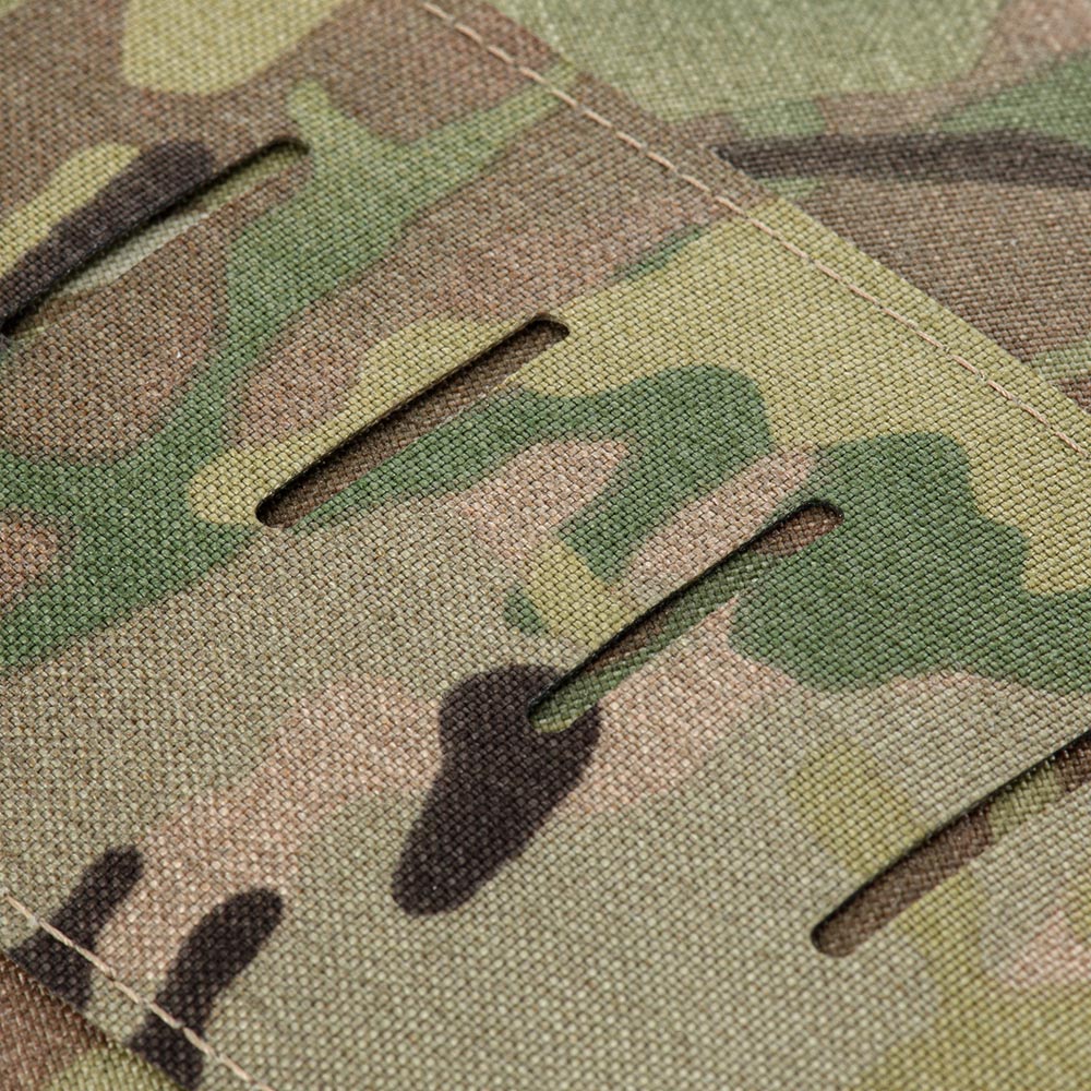 Culoare: MultiCam