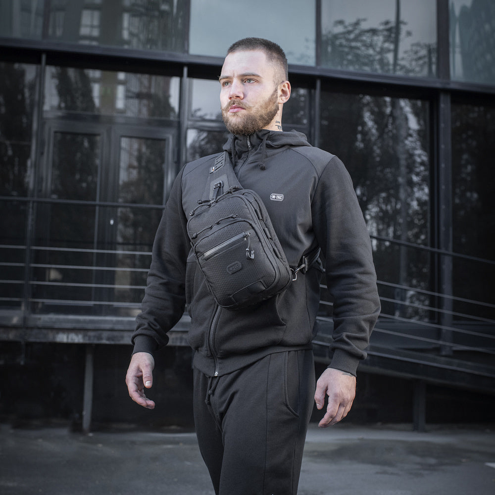 Culoare: Negru