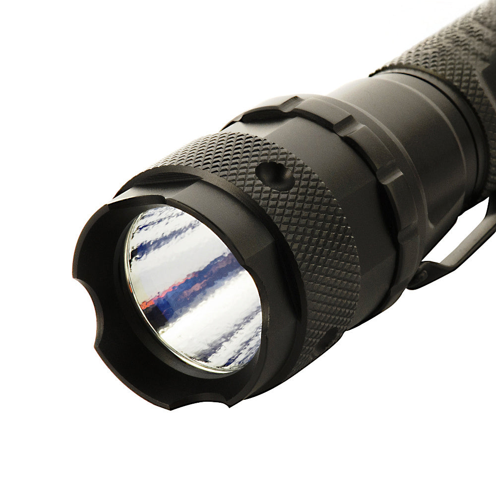 Lanterna tactica P4 M-Tac