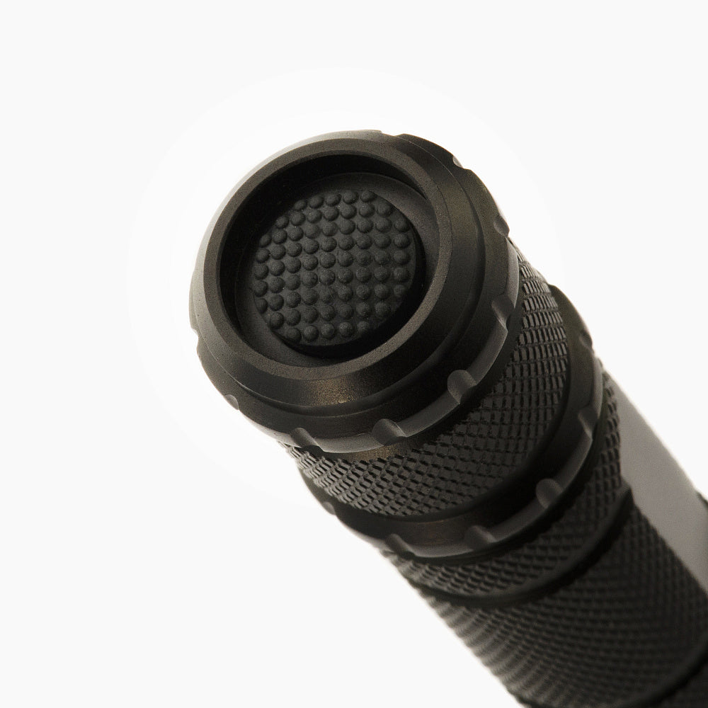 Lanterna tactica P4 M-Tac