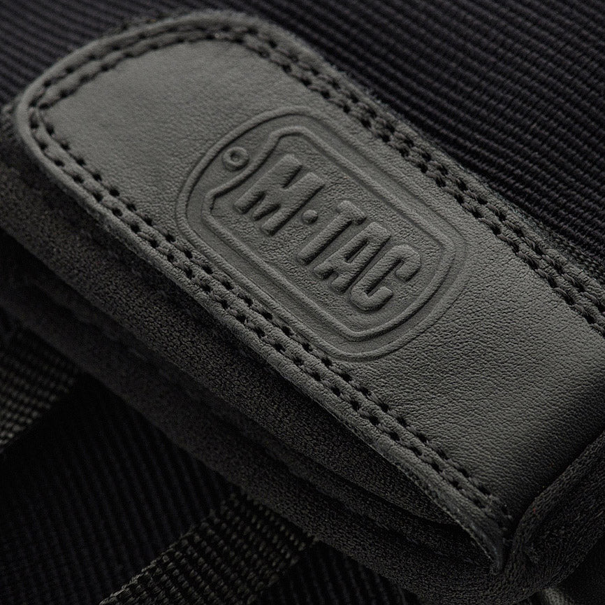 Culoare: Negru