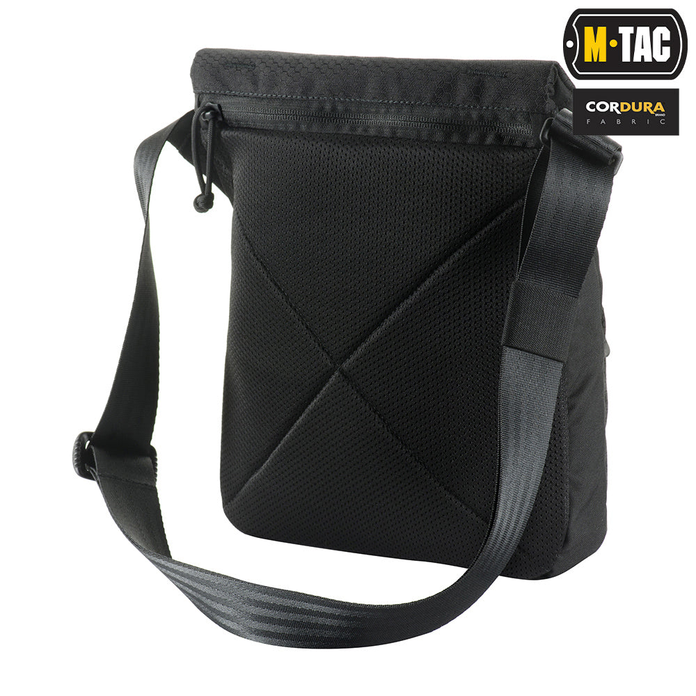Culoare: Negru