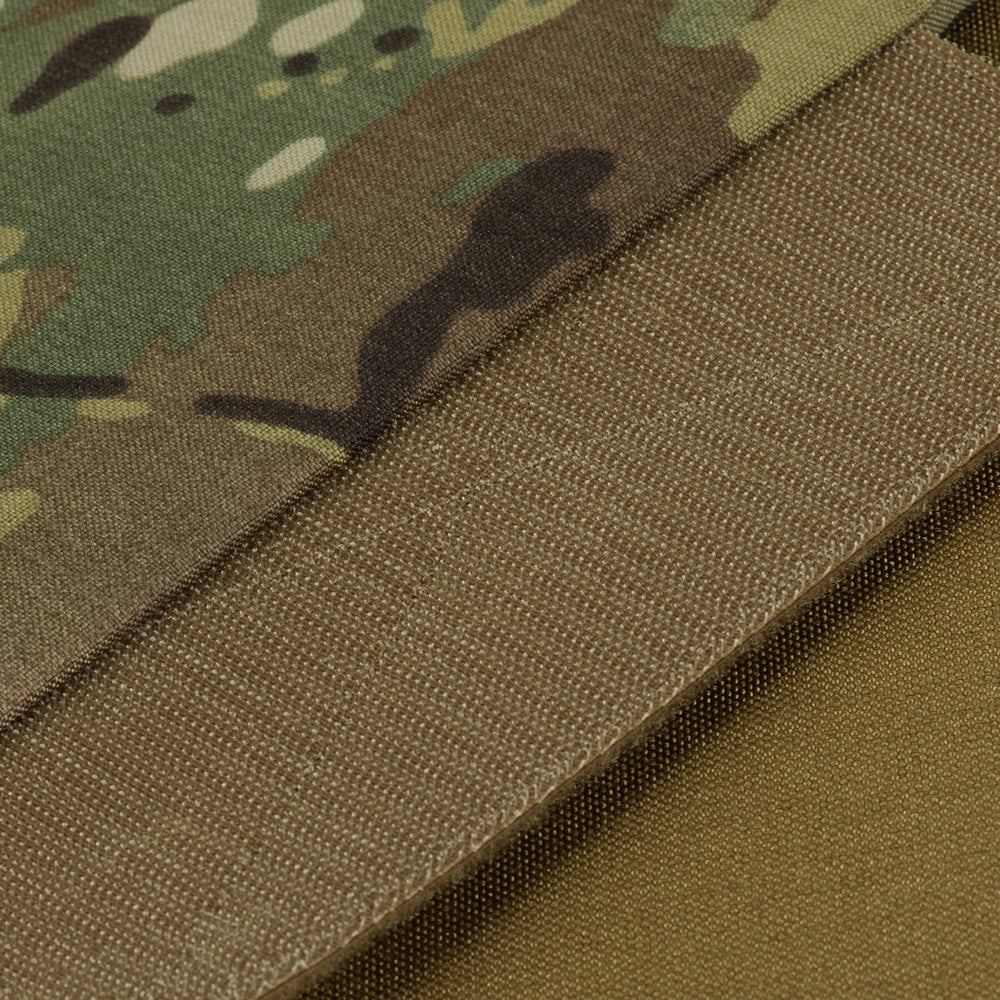 Culoare: MultiCam
