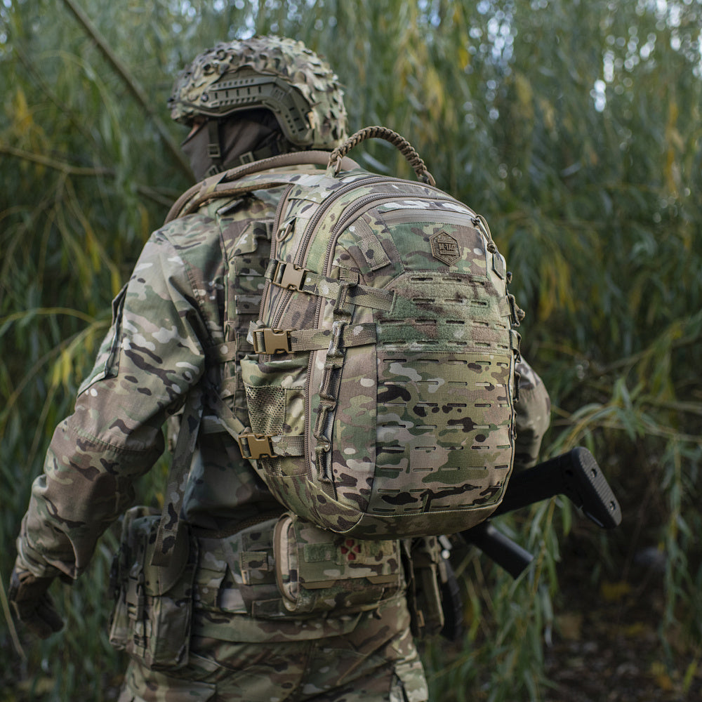 Culoare: MultiCam