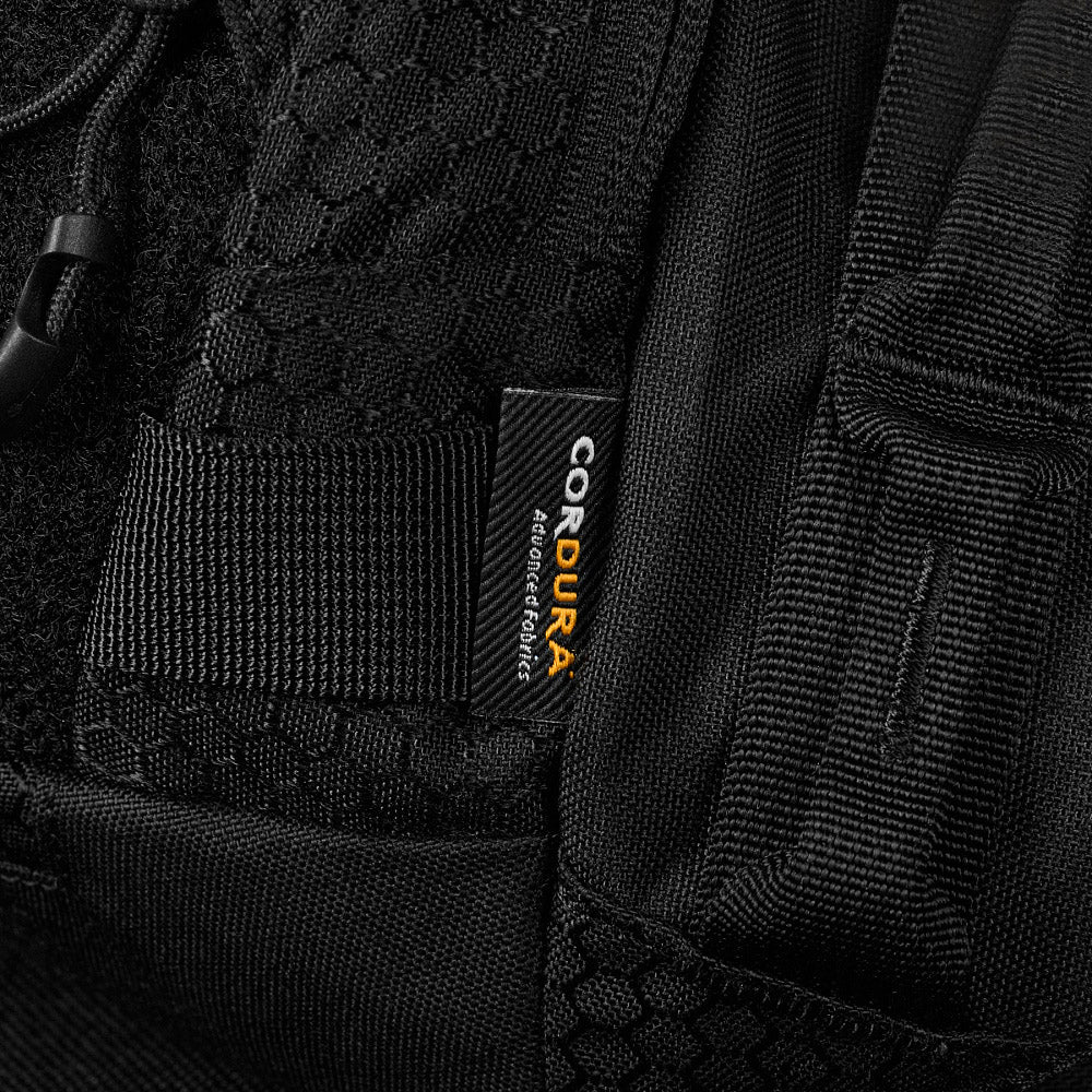 Culoare: Negru