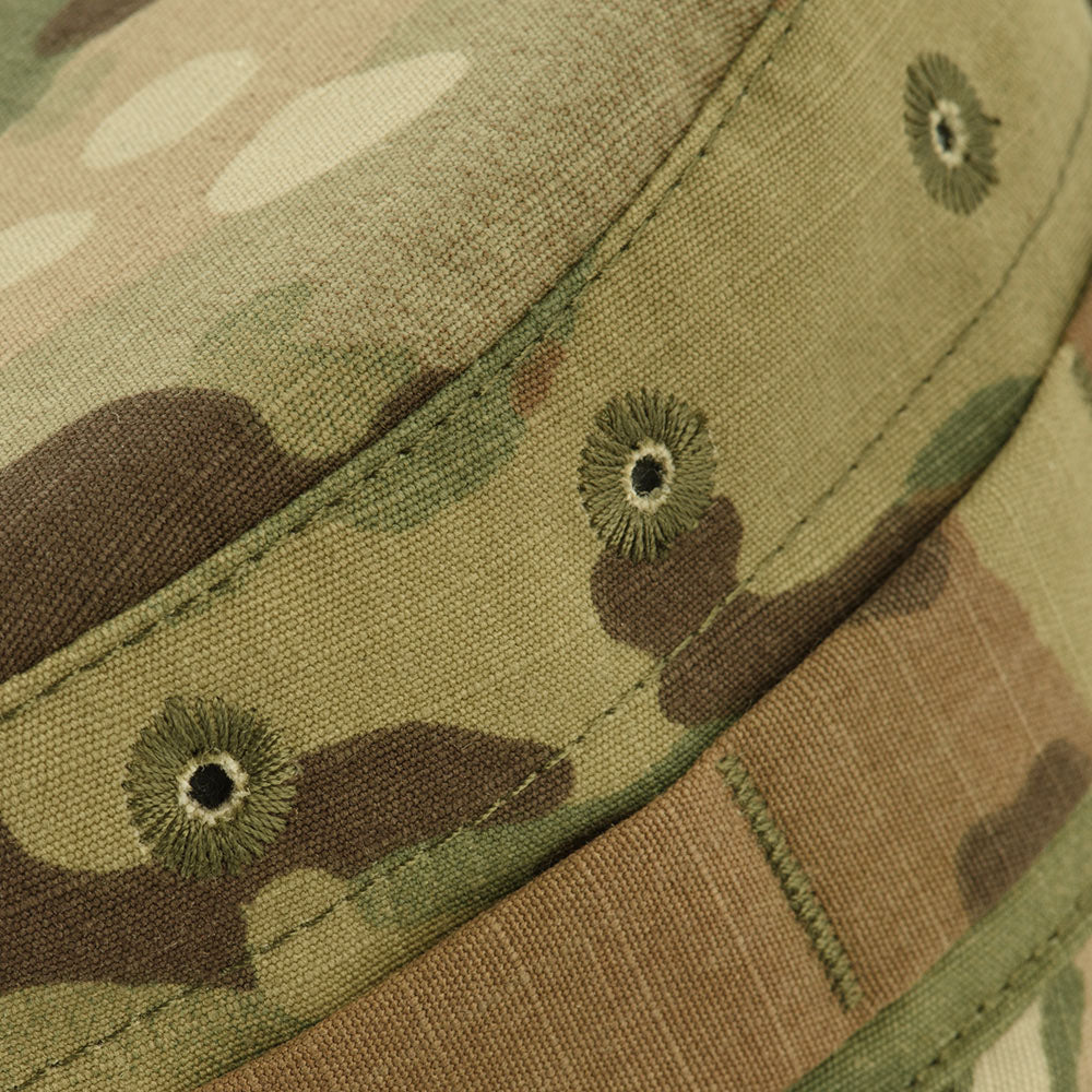Culoare: MultiCam