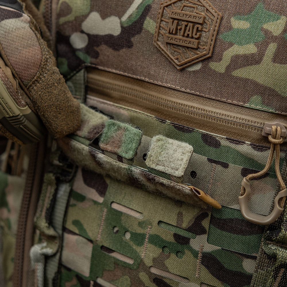 Culoare: MultiCam