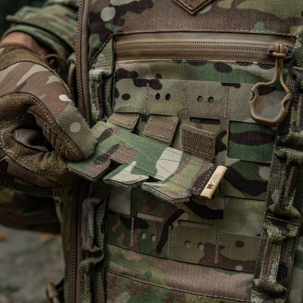 Culoare: MultiCam
