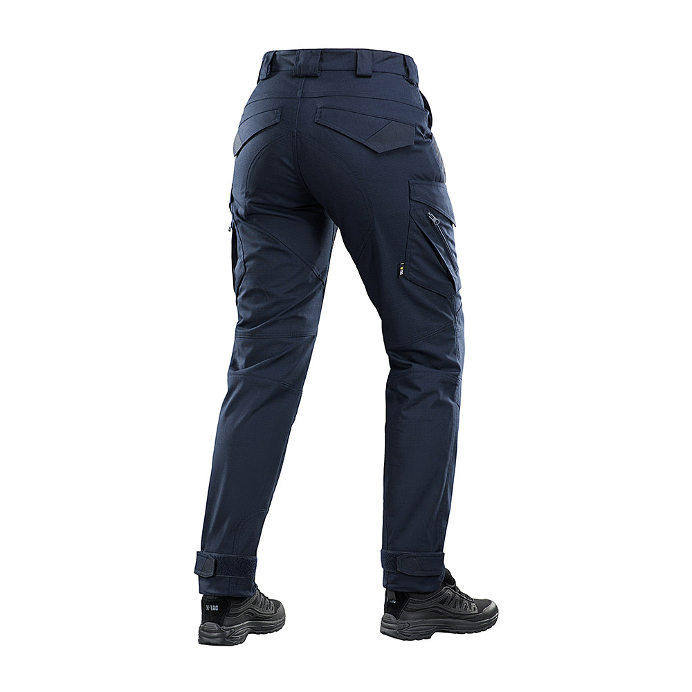 Culoare: Bleumarin