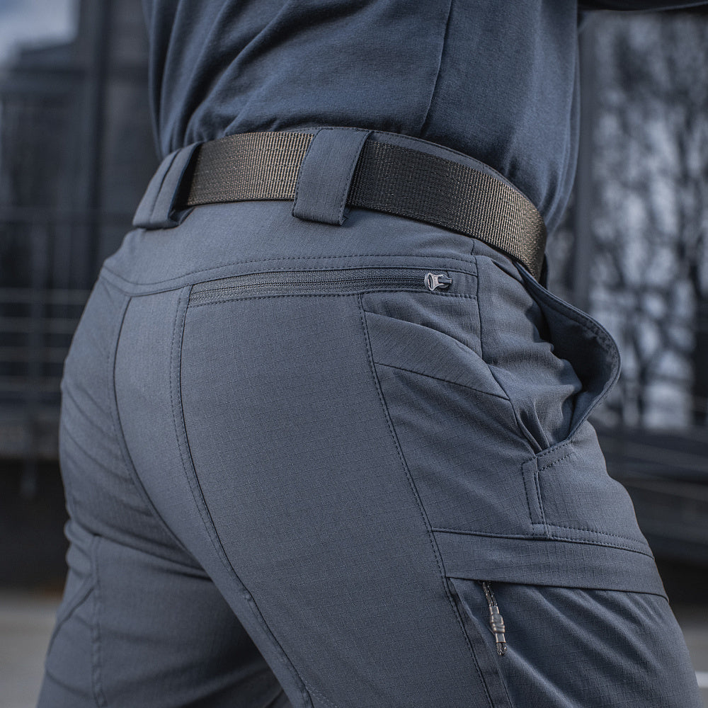 Culoare: Bleumarin