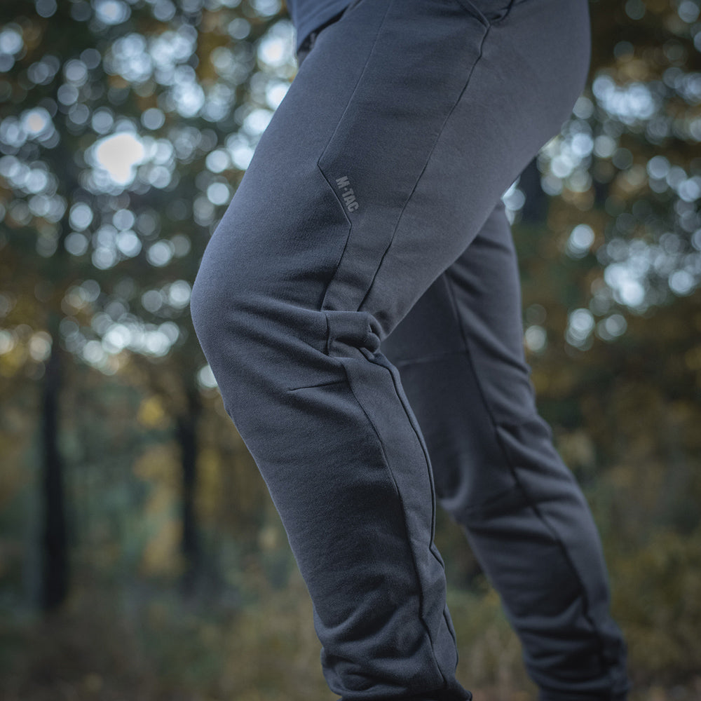 Culoare: Bleumarin