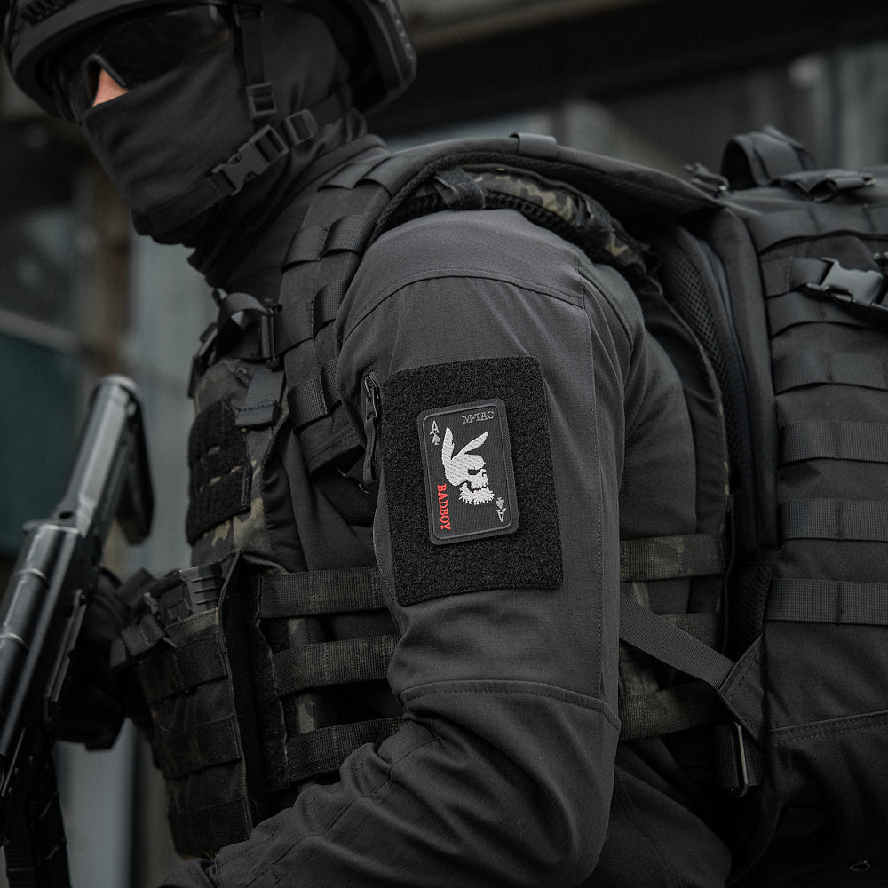Culoare: Negru