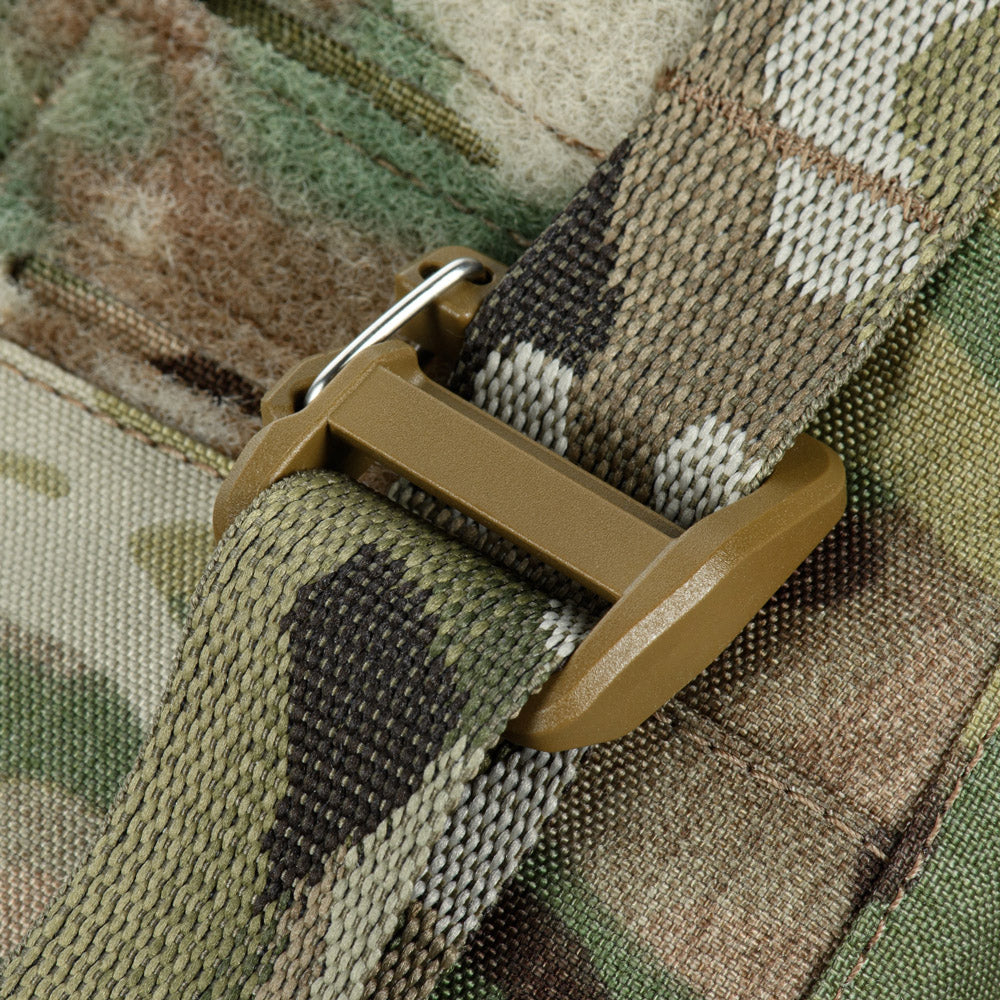 Culoare: MultiCam