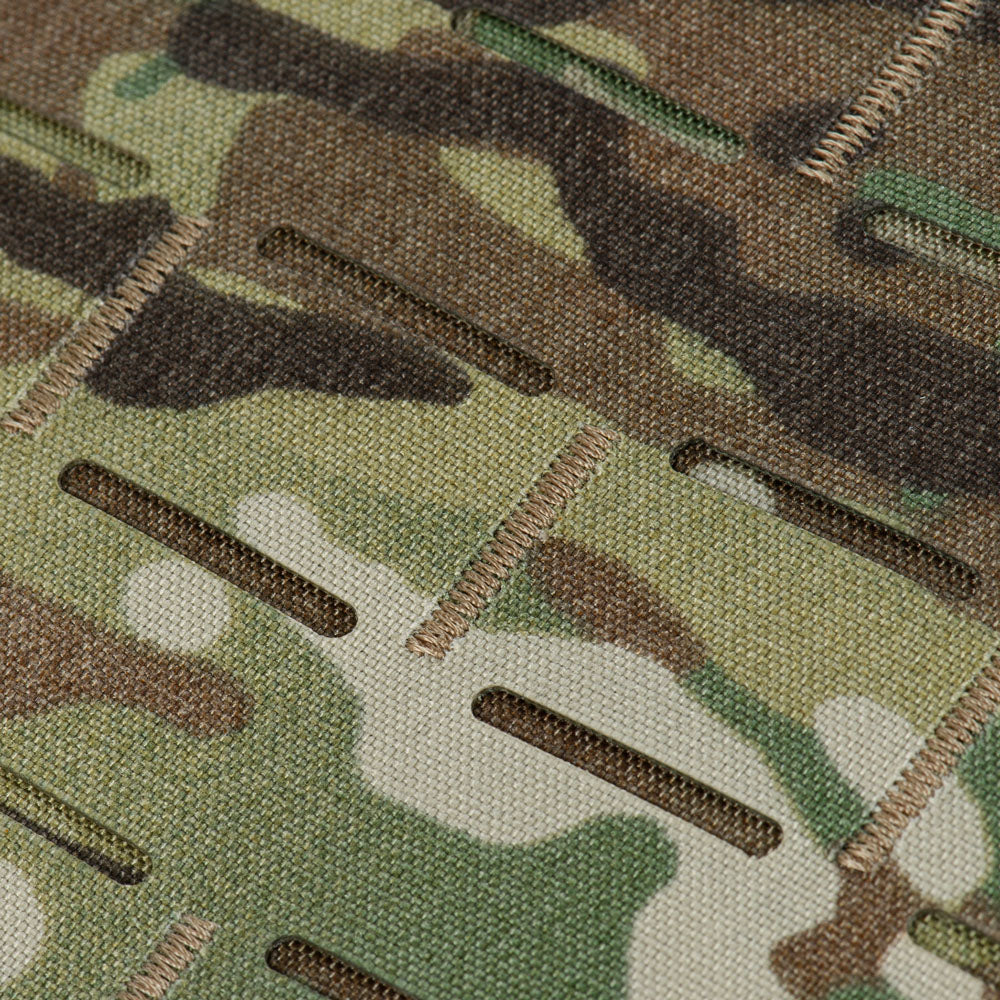 Culoare: MultiCam
