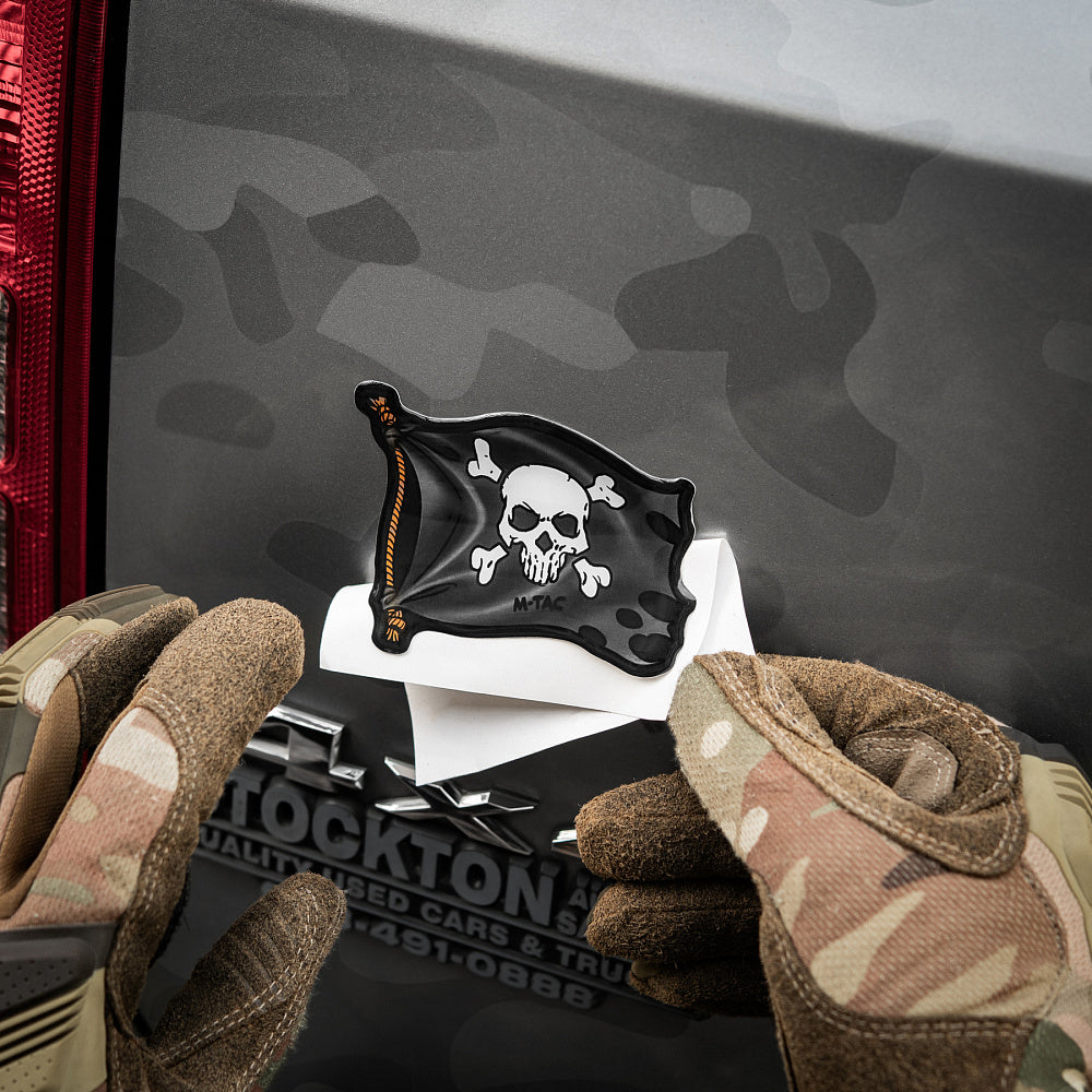 Sticker Holly Roger M-Tac