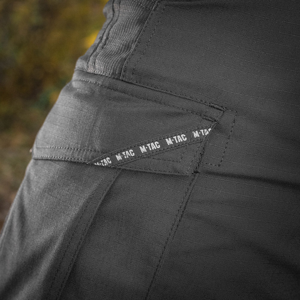 Culoare: Negru