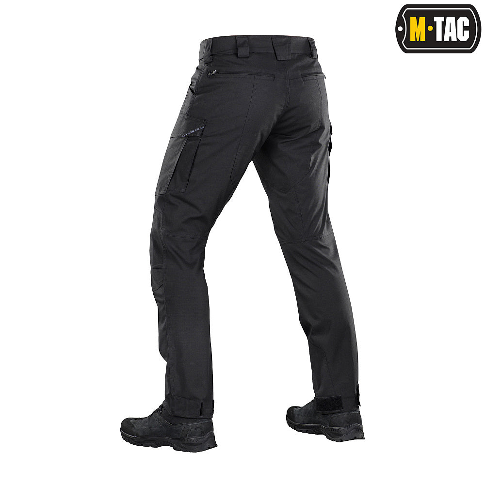 Culoare: Negru