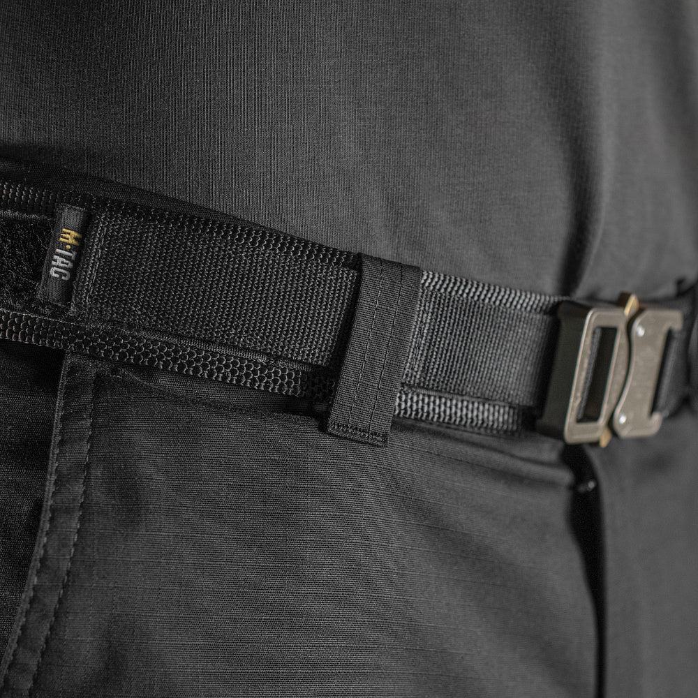 Culoare: Negru