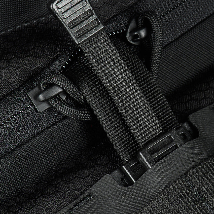 Culoare: Negru