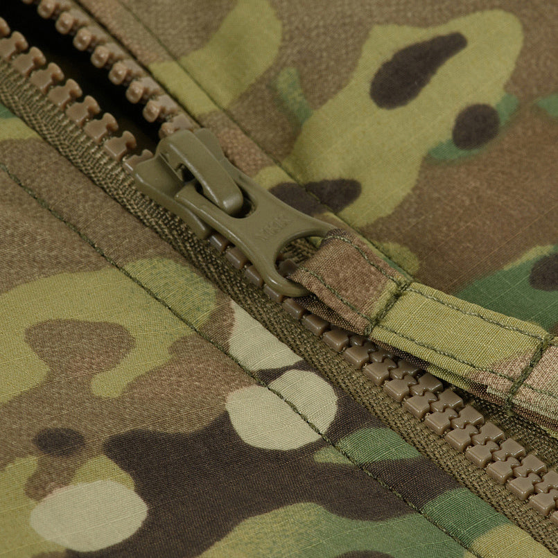 Culoare: MultiCam