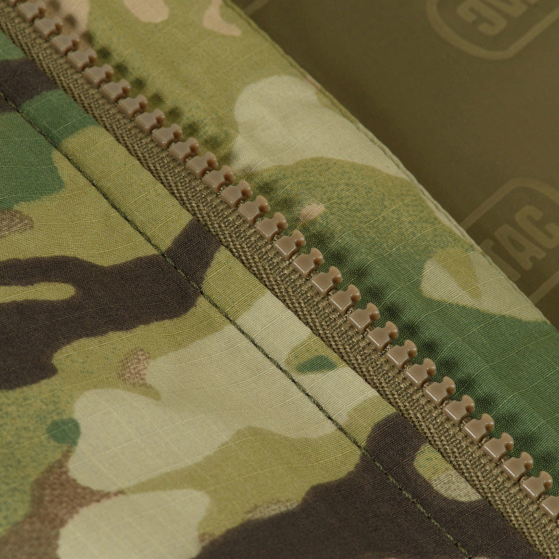 Culoare: MultiCam