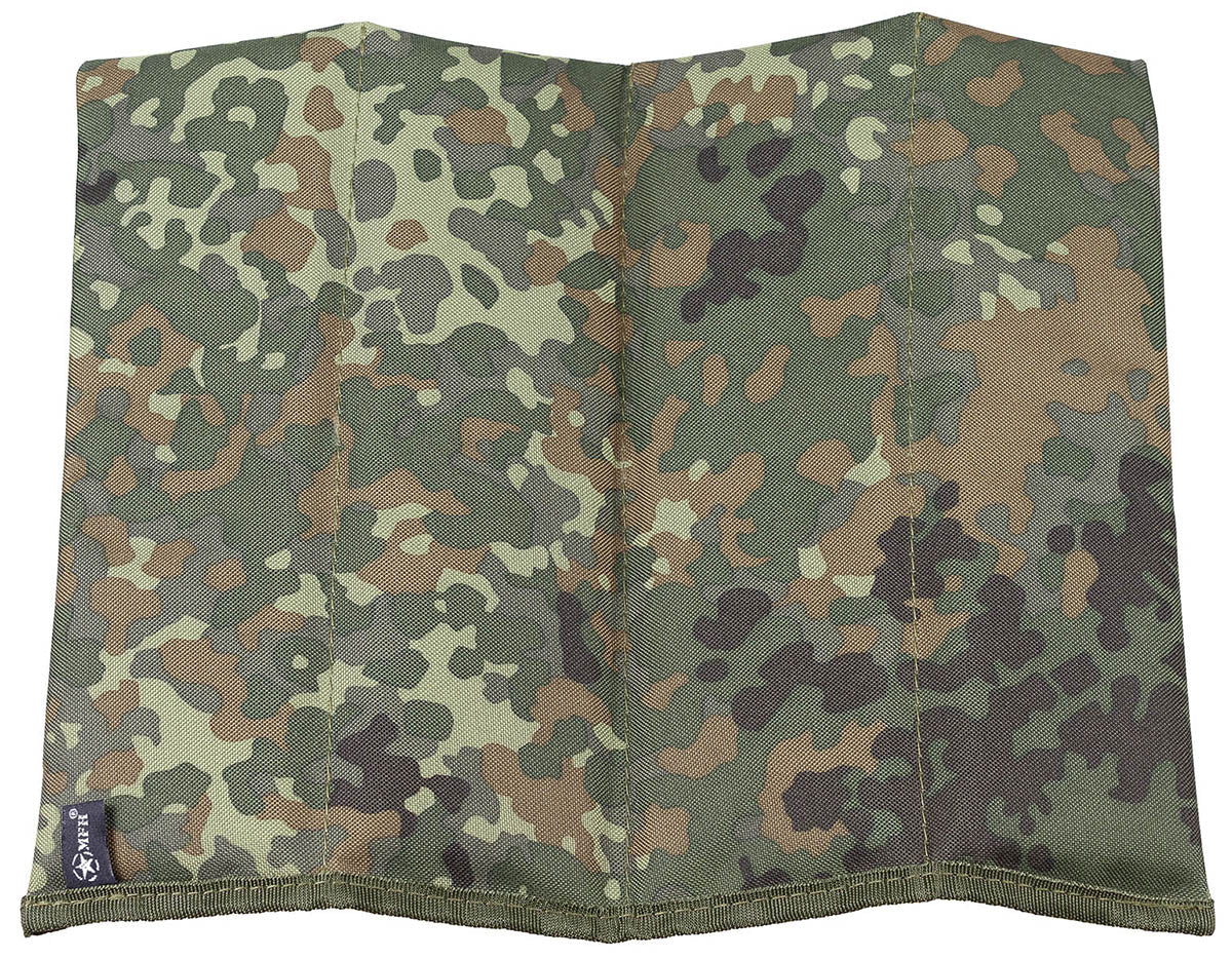 Culoare: Flecktarn