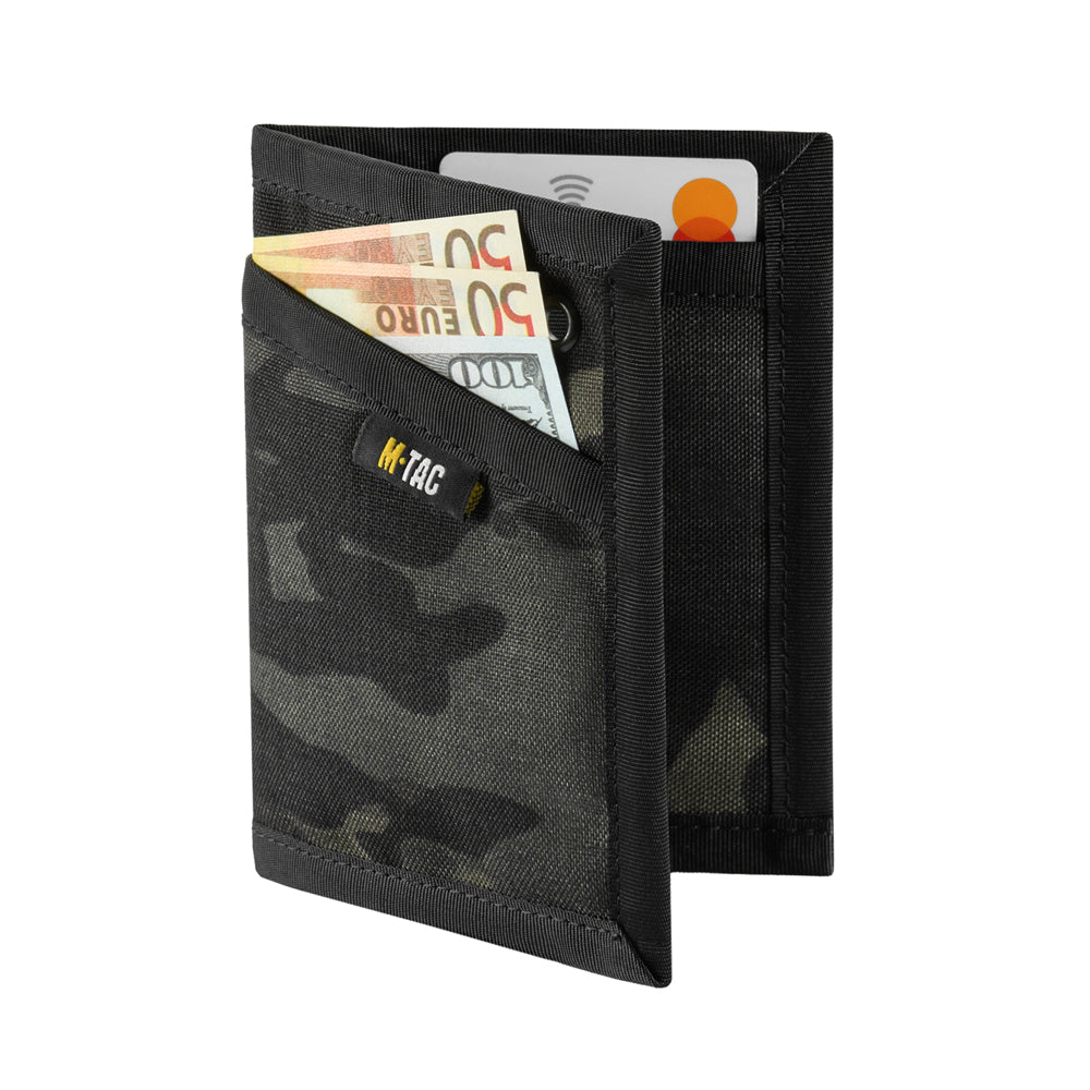 Culoare: Multicam/Negru